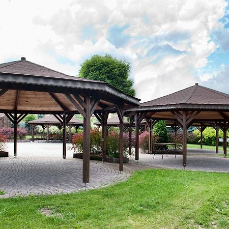 Hotel Magnolia Sitkowka-Nowiny Экстерьер фото